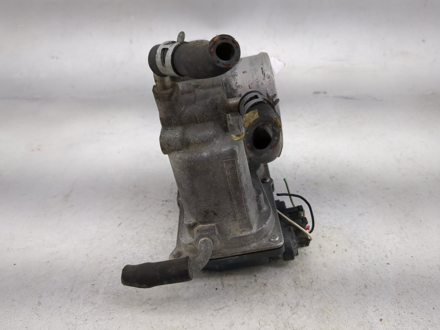 2005-2006 Scion Tc Throttle Body P/N:22030-28060 Fits Fits 2004 2005 2006 2007 OEM Used Auto Parts - Oemusedautoparts1.com