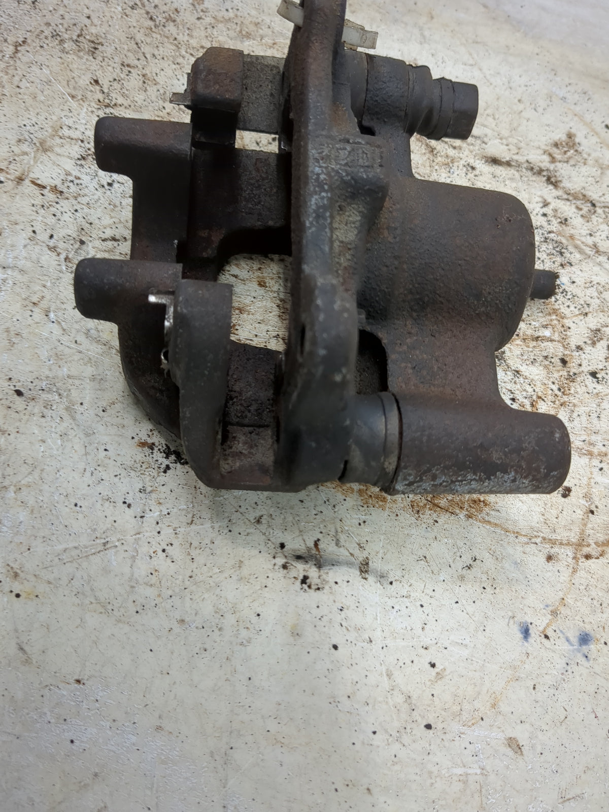 2005-2010 Scion Tc Rear Passenger Right Brake Caliper 1518888 - Oemusedautoparts1.com
