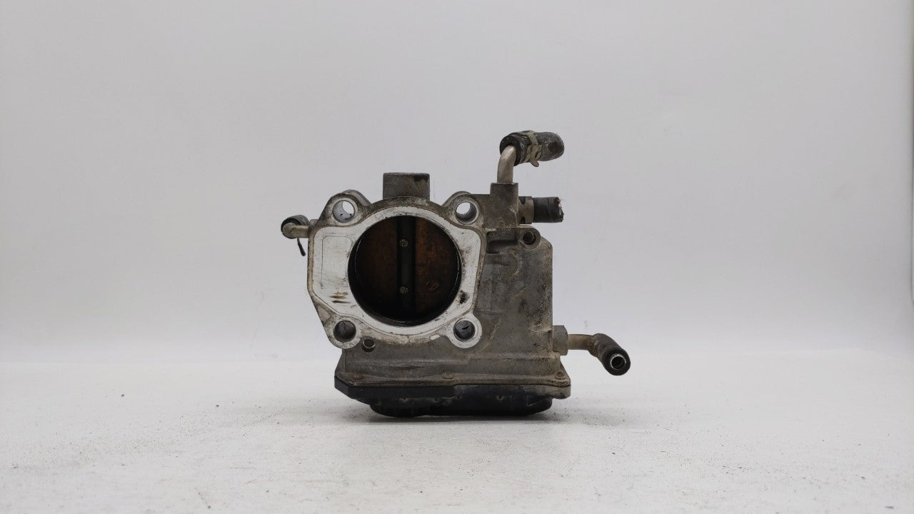 2005-2006 Scion Tc Throttle Body P/N:22030-28060 22030-0H020 Fits Fits 2004 2005 2006 2007 OEM Used Auto Parts - Oemusedauto