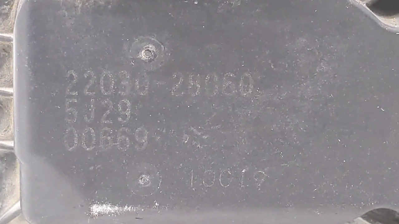 2005-2006 Scion Tc Throttle Body P/N:22030-28060 22030-0H020 Fits Fits 2004 2005 2006 2007 OEM Used Auto Parts - Oemusedauto