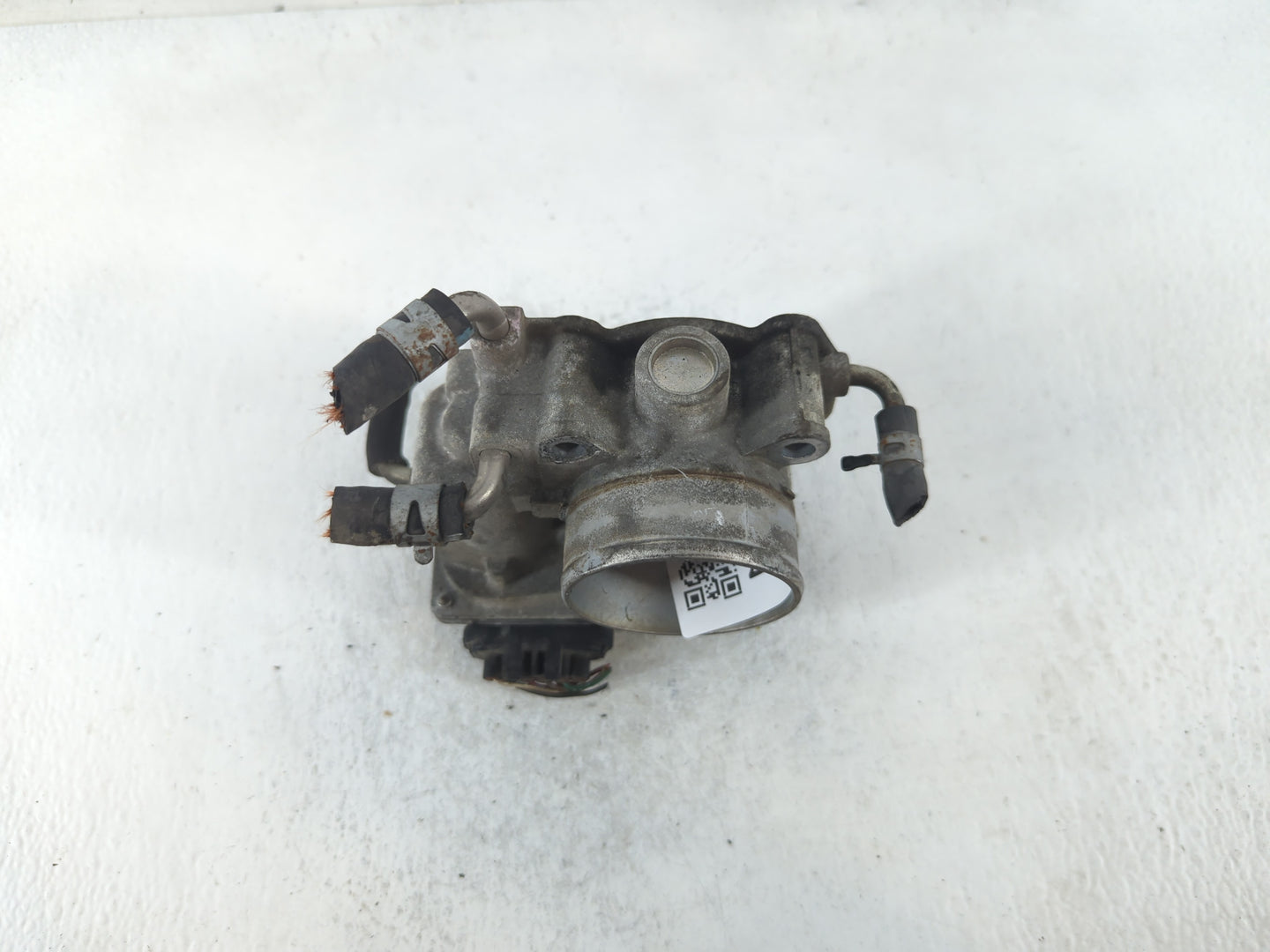 2005-2006 Scion Tc Throttle Body P/N:22030-28060 Fits Fits 2004 2005 2006 2007 OEM Used Auto Parts - Oemusedautoparts1.com