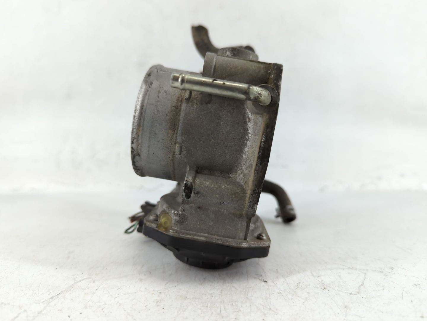 2006-2010 Scion Tc Throttle Body P/N:22030-28060 Fits Fits 2006 2007 2008 2009 2010 2011 2012 2013 2014 2015 OEM Used Auto P