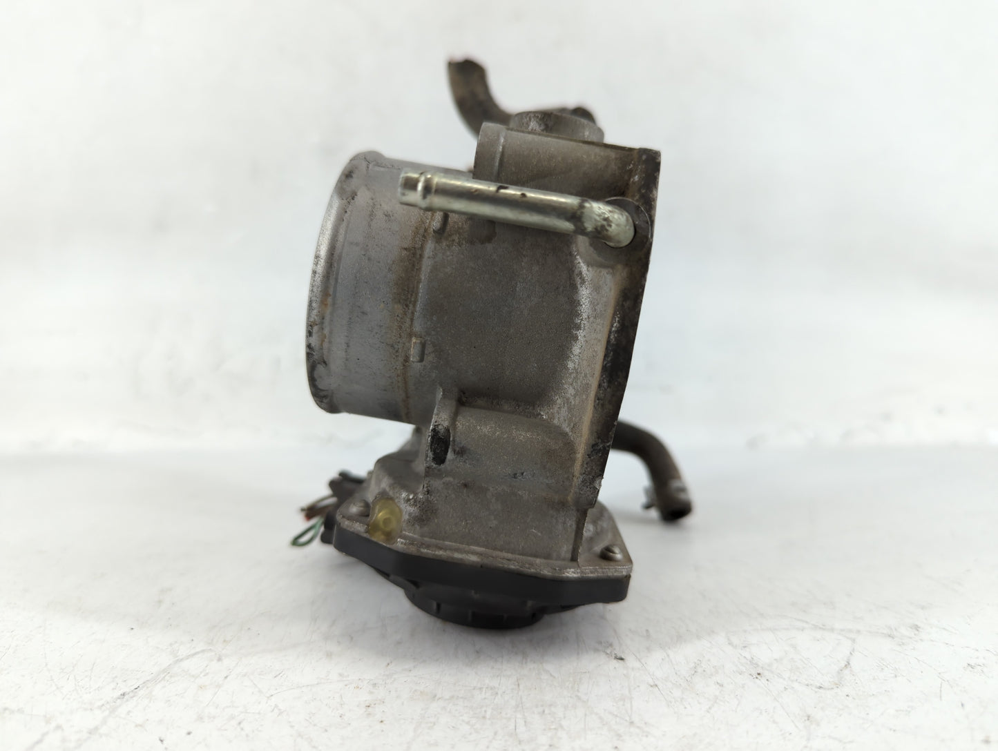 2006-2010 Scion Tc Throttle Body P/N:22030-28060 Fits Fits 2006 2007 2008 2009 2010 2011 2012 2013 2014 2015 OEM Used Auto P