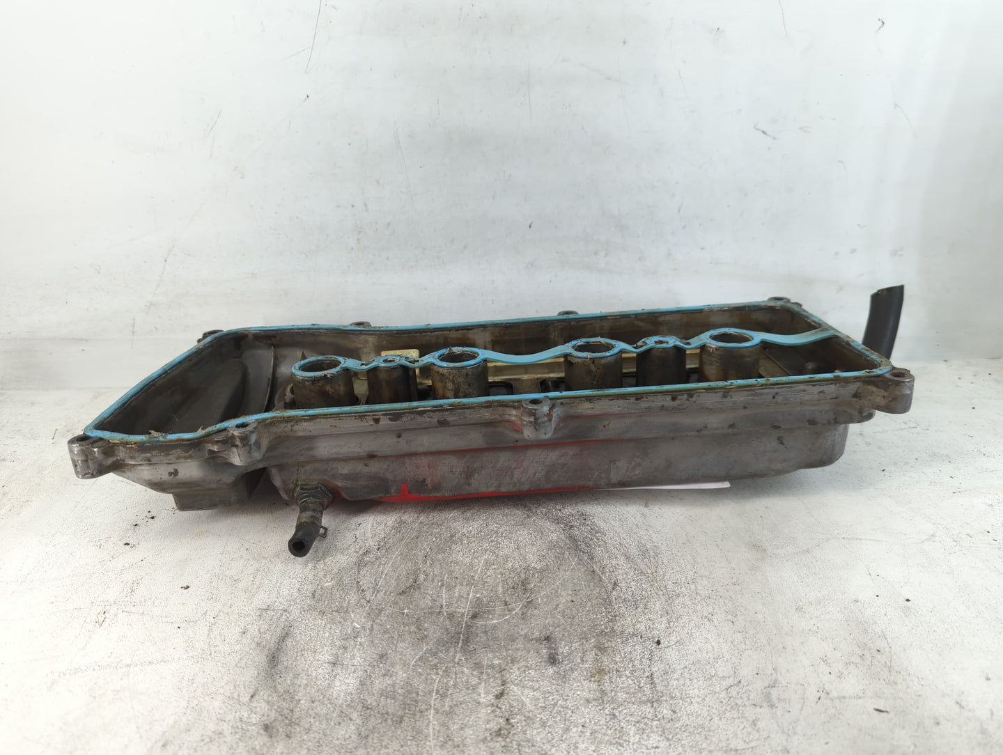 2006 Scion Tc Driver Left Cylinder Head Valve Cover Fits OEM Used Auto Parts - Oemusedautoparts1.com