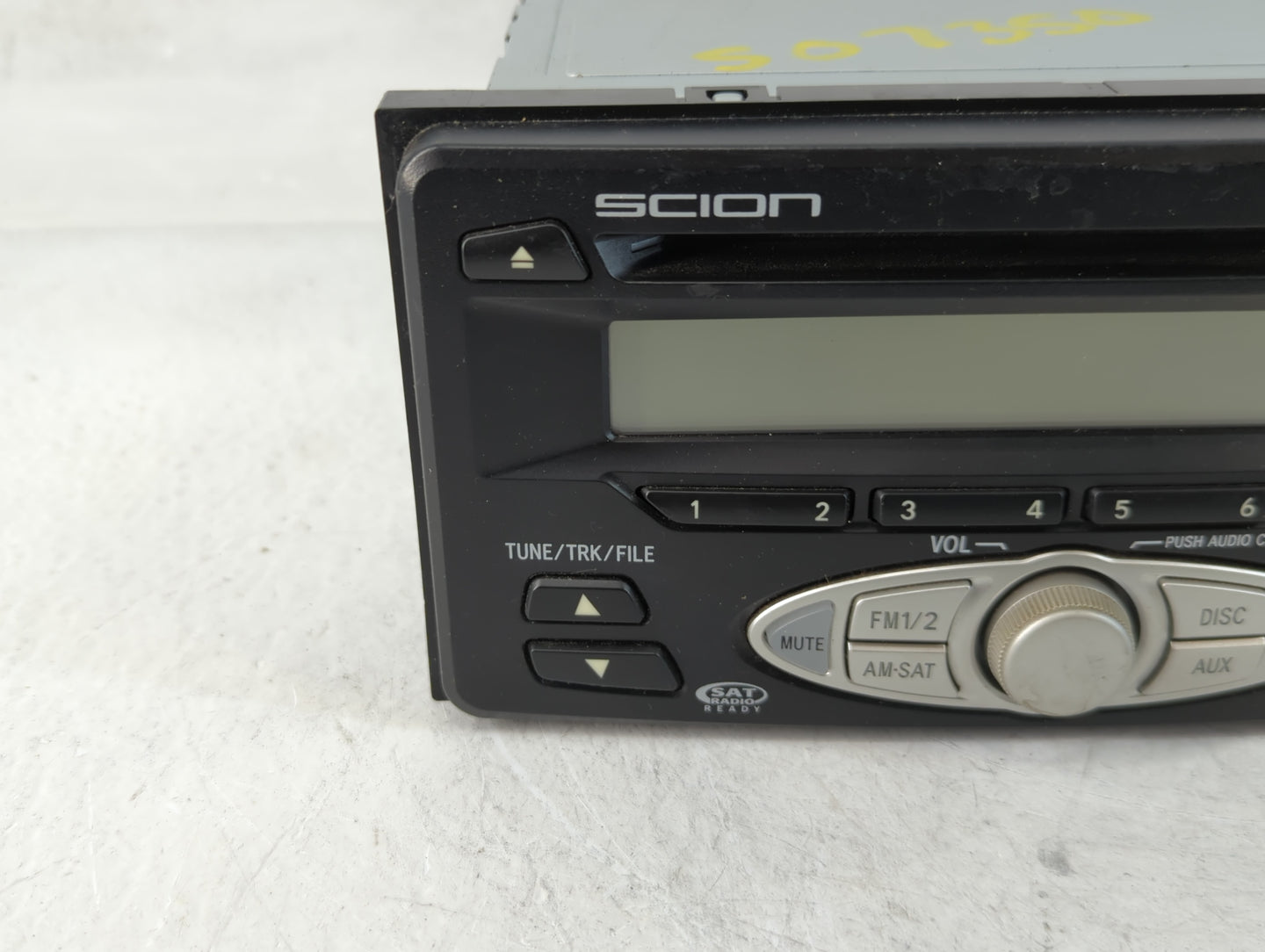 2006-2007 Scion Tc Radio AM FM Cd Player Receiver Replacement P/N:08600-21800 Fits Fits 2006 2007 OEM Used Auto Parts - Oemu
