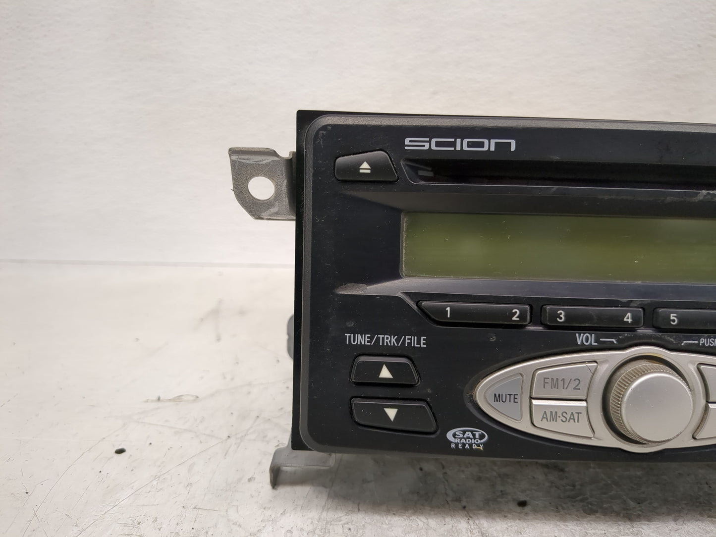 2006 Scion Xa Radio AM FM Cd Player Receiver Replacement P/N:08600-21800 Fits Fits 2007 OEM Used Auto Parts - Oemusedautopar