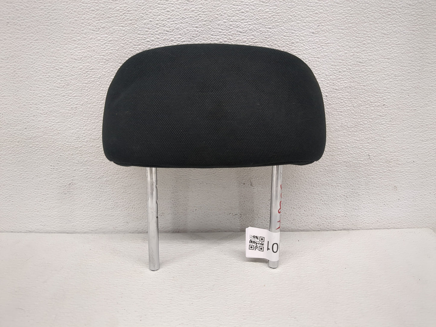 2004-2006 Scion Xa Headrest Head Rest Rear Center Seat Fits Fits 2004 2005 2006 OEM Used Auto Parts - Oemusedautoparts1.com