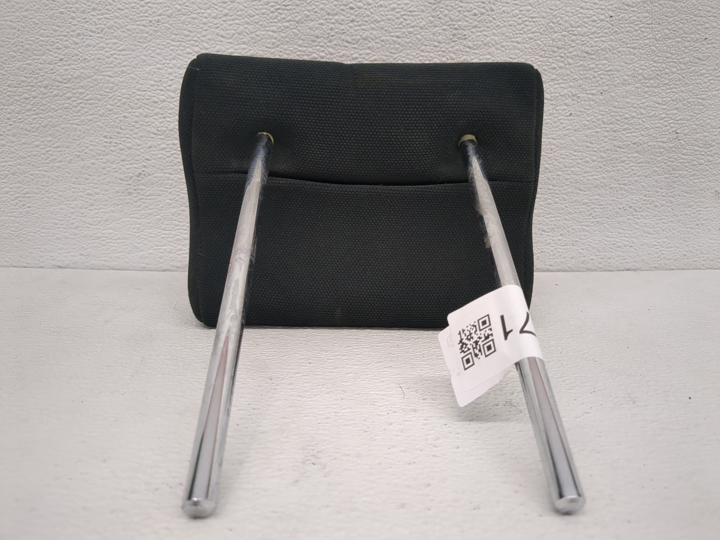 2004-2006 Scion Xa Headrest Head Rest Front Driver Passenger Seat Fits Fits 2004 2005 2006 OEM Used Auto Parts - Oemusedauto