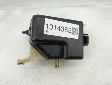 2004-2006 Scion Xa Fusebox Fuse Box Panel Relay Module P/N:82741‑52010 Fits Fits 2004 2005 2006 OEM Used Auto Parts - Oemuse
