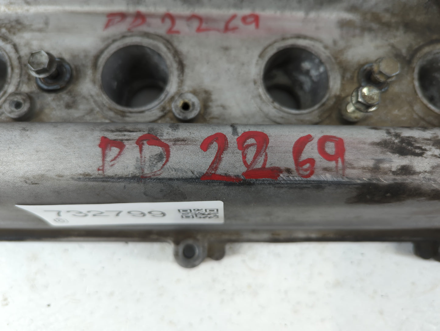 2006 Scion Xa Driver Left Cylinder Head Valve Cover Fits OEM Used Auto Parts - Oemusedautoparts1.com