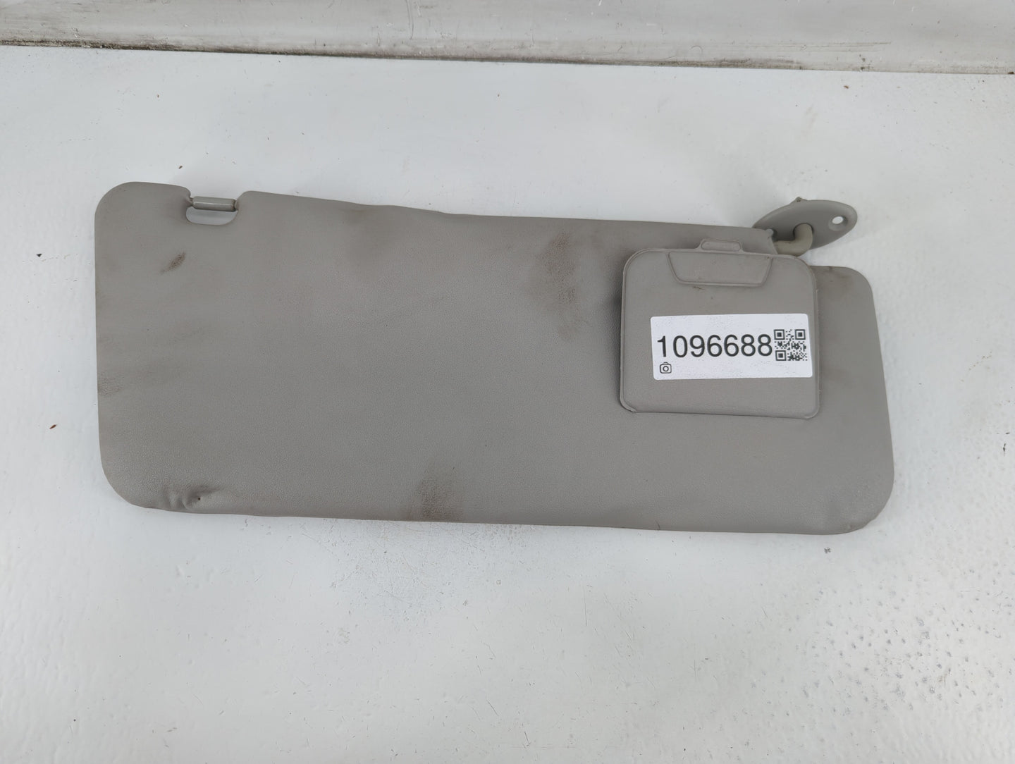 2004-2006 Scion Xb Sun Visor Shade Replacement Passenger Right Mirror Fits Fits 2004 2005 2006 OEM Used Auto Parts - Oemused