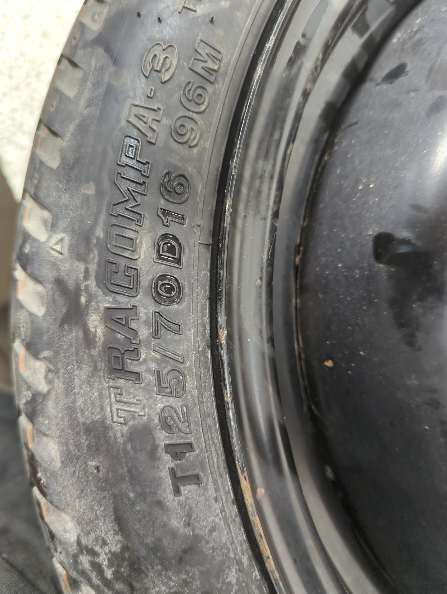 2004-2006 Scion Xb Spare Donut Tire Wheel Rim Oem 1218922 - Oemusedautoparts1.com