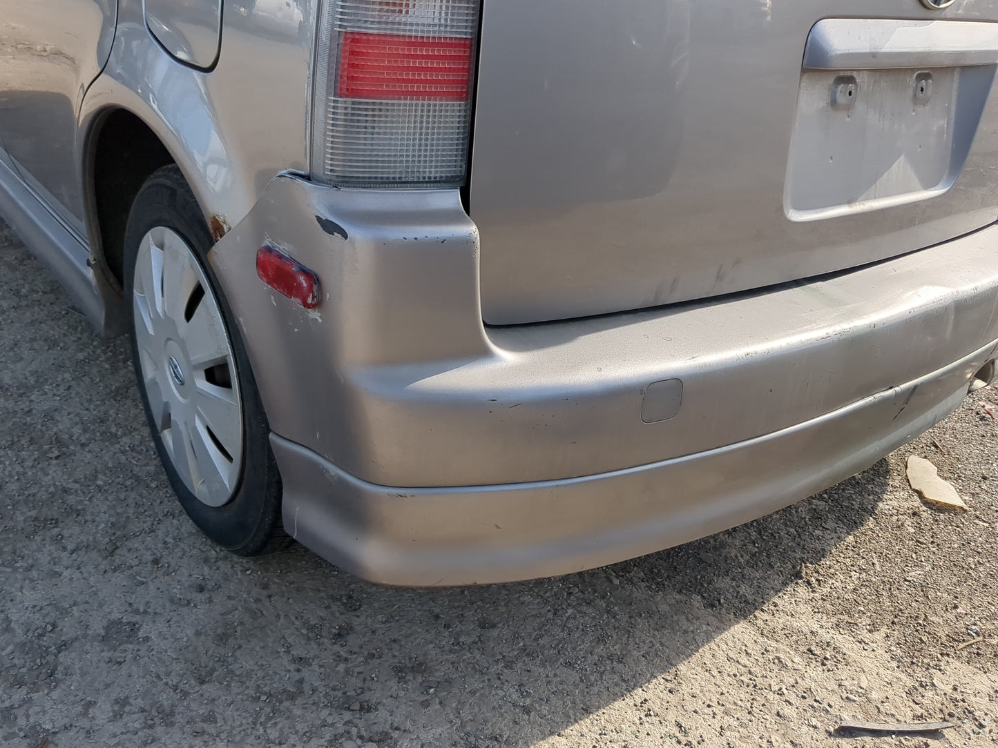 2004-2006 Scion Xb Rear Bumper Assembly Oem - Oemusedautoparts1.com