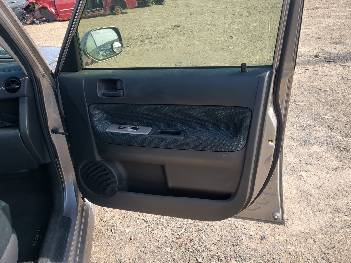 2006 Scion Xb Front Right Passenger Interior Door Panel Trim 1219795 - Oemusedautoparts1.com