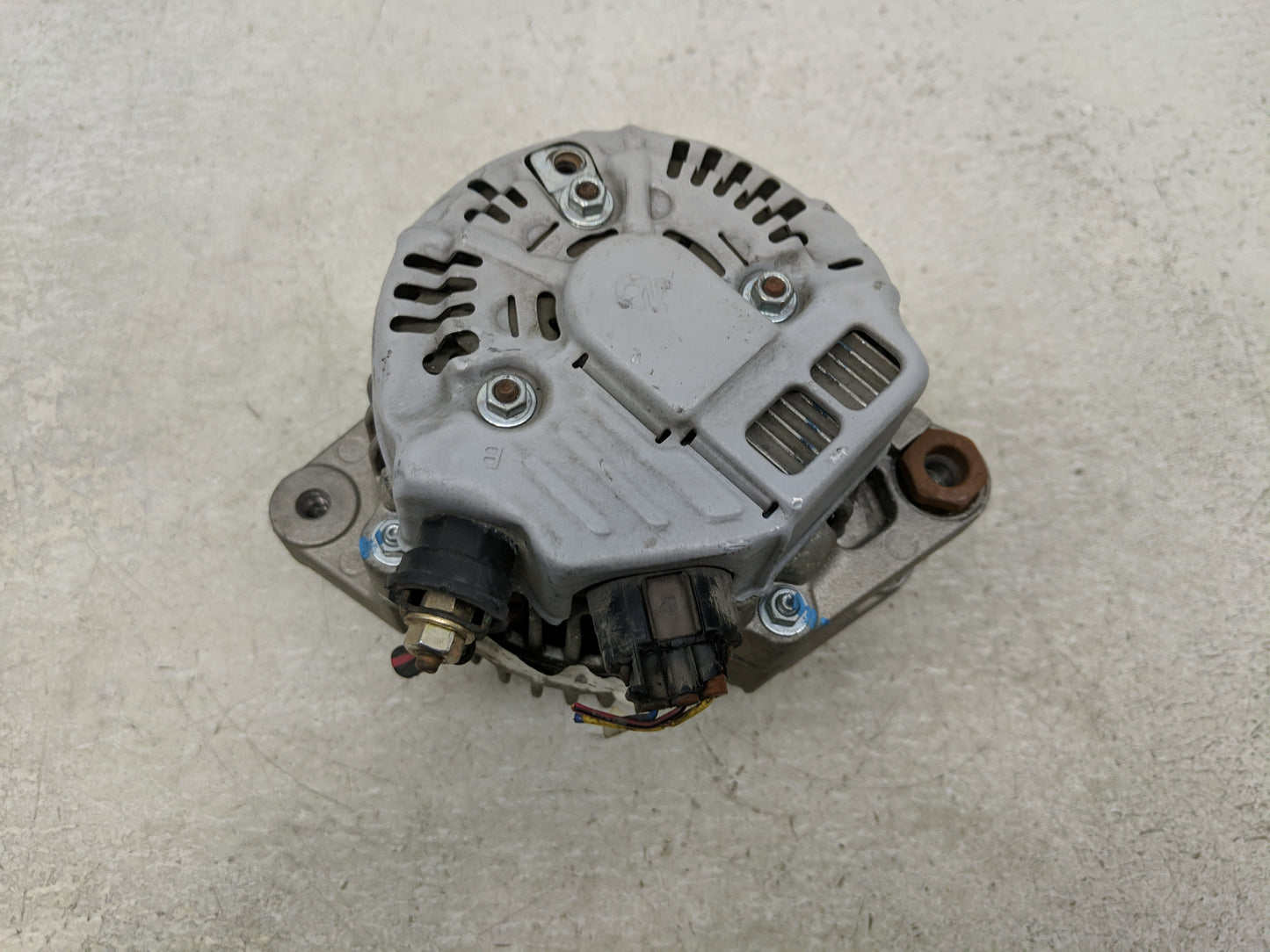 2004-2006 Scion Xb Alternator Replacement Generator Charging Assembly Engine OEM Fits Fits 2003 2004 2005 2006 OEM Used Auto