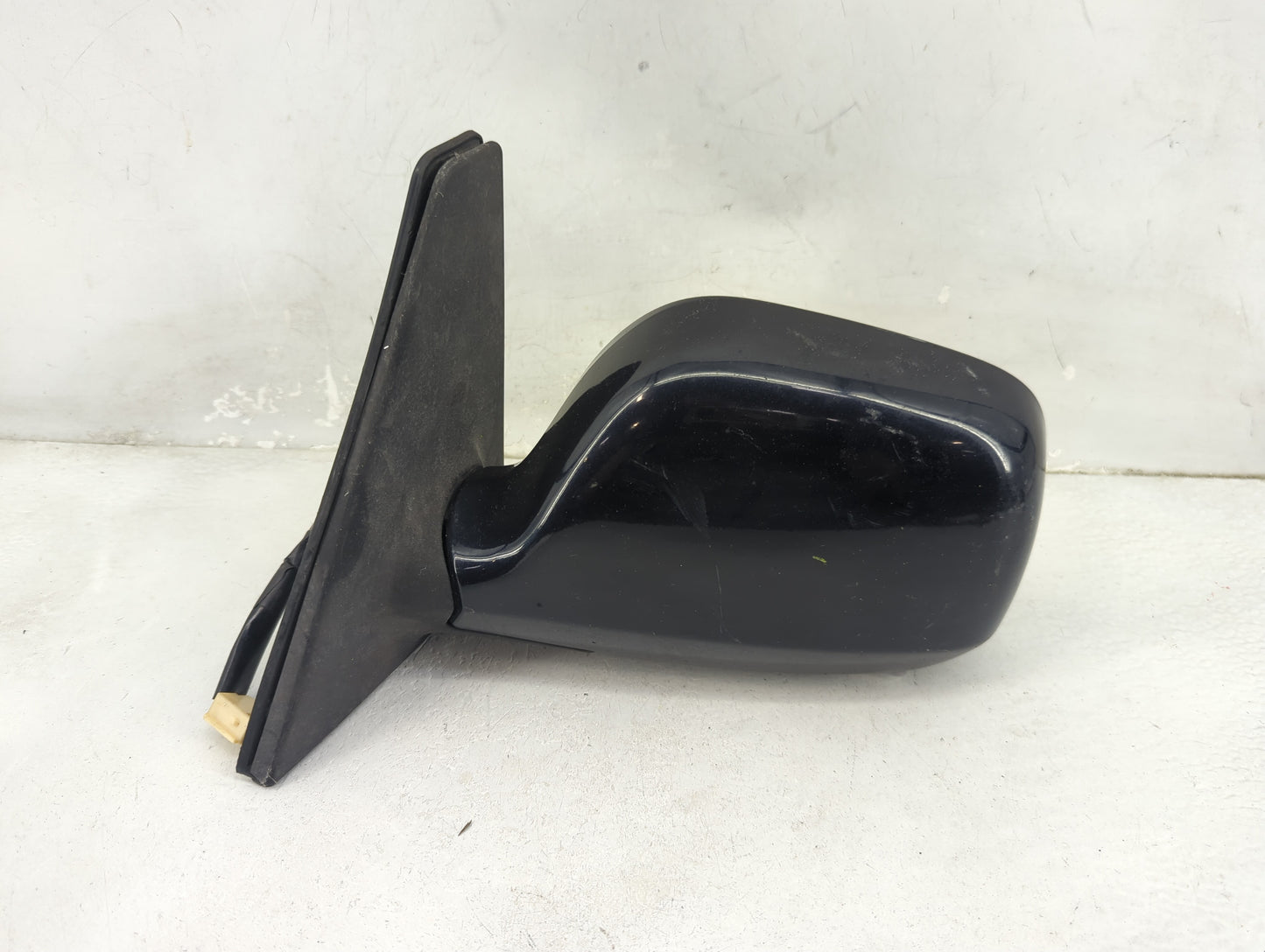 2004-2006 Scion Xb Driver Side View Mirror - Left Door Mirror OEM Used - Oemusedautoparts1.com