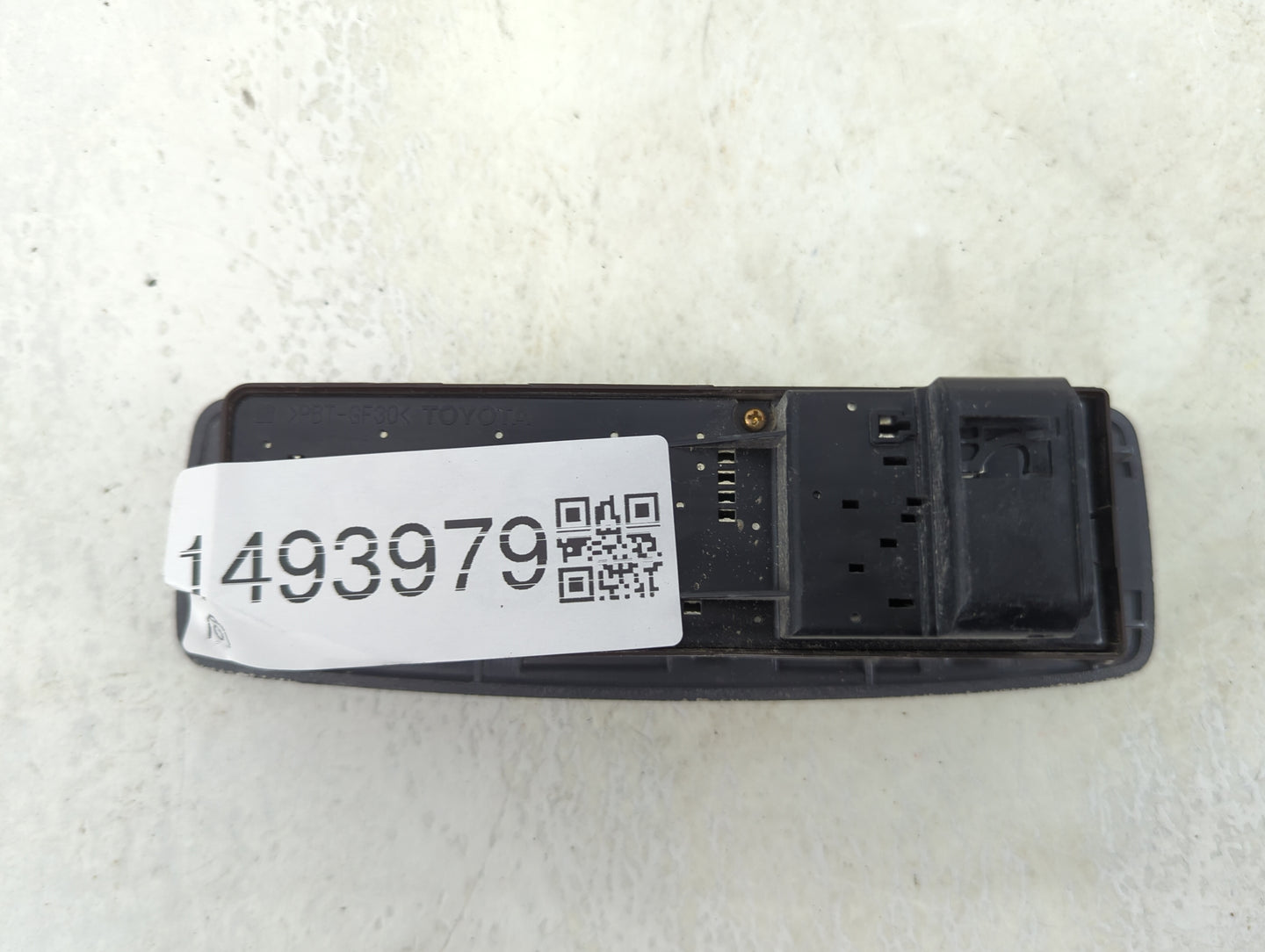 2005-2006 Scion Xb Master Power Window Switch Replacement Driver Side Left Fits Fits 2005 2006 OEM Used Auto Parts - Oemused