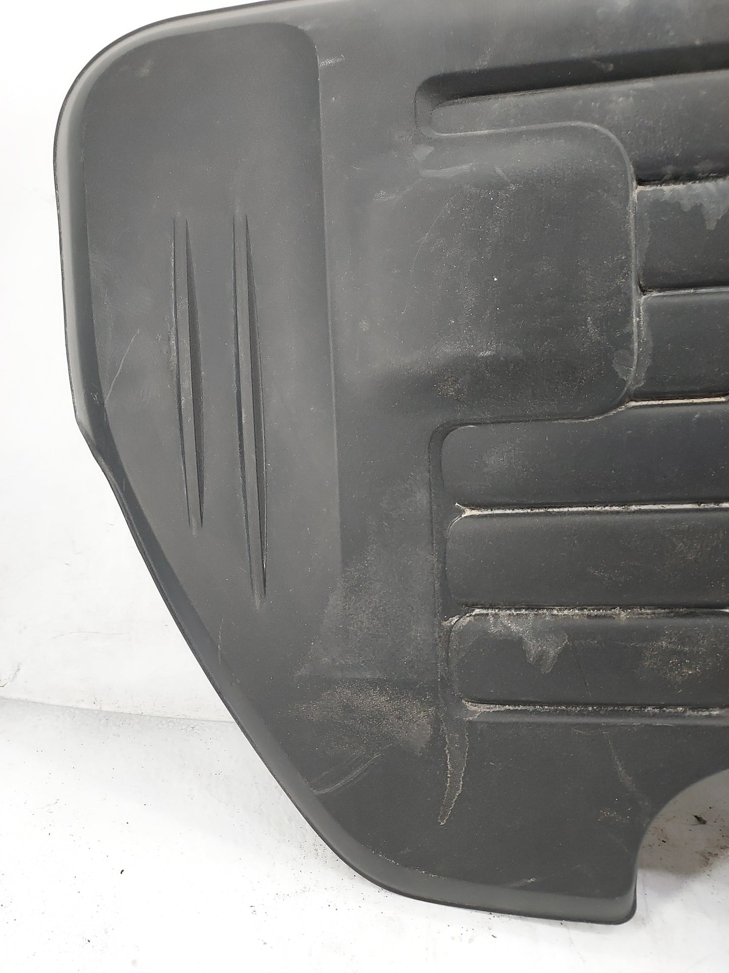 2006 Scion Xb Engine Cover Black - Oemusedautoparts1.com