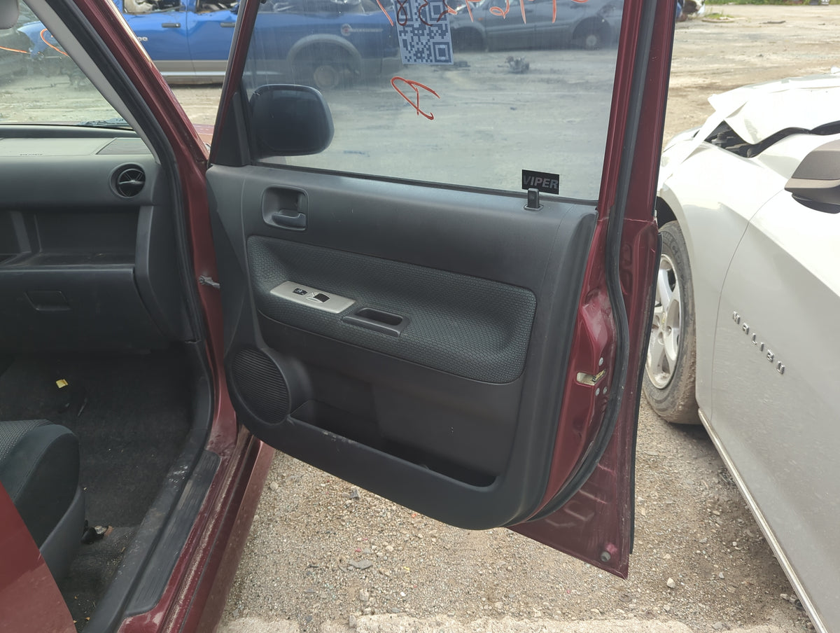 2006 Scion Xb Front Right Passenger Interior Door Panel Trim 5025056 - Oemusedautoparts1.com