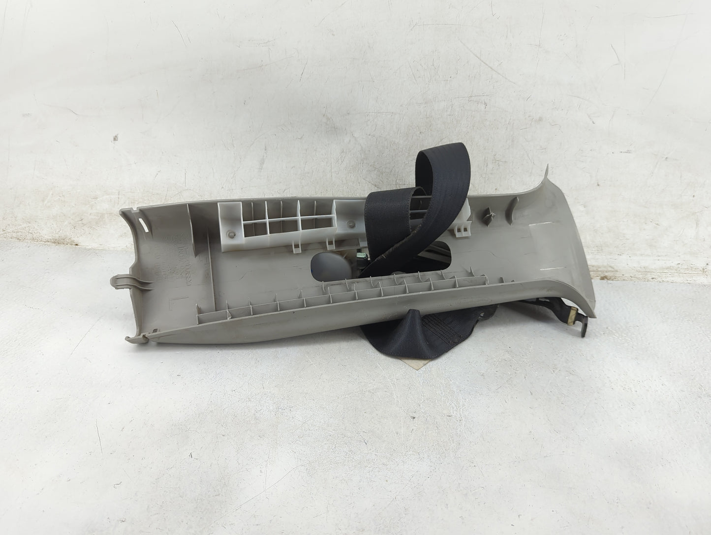 2006-2006 Scion Xb Drvier Front Seatbelt Retractor Beige - Oemusedautoparts1.com