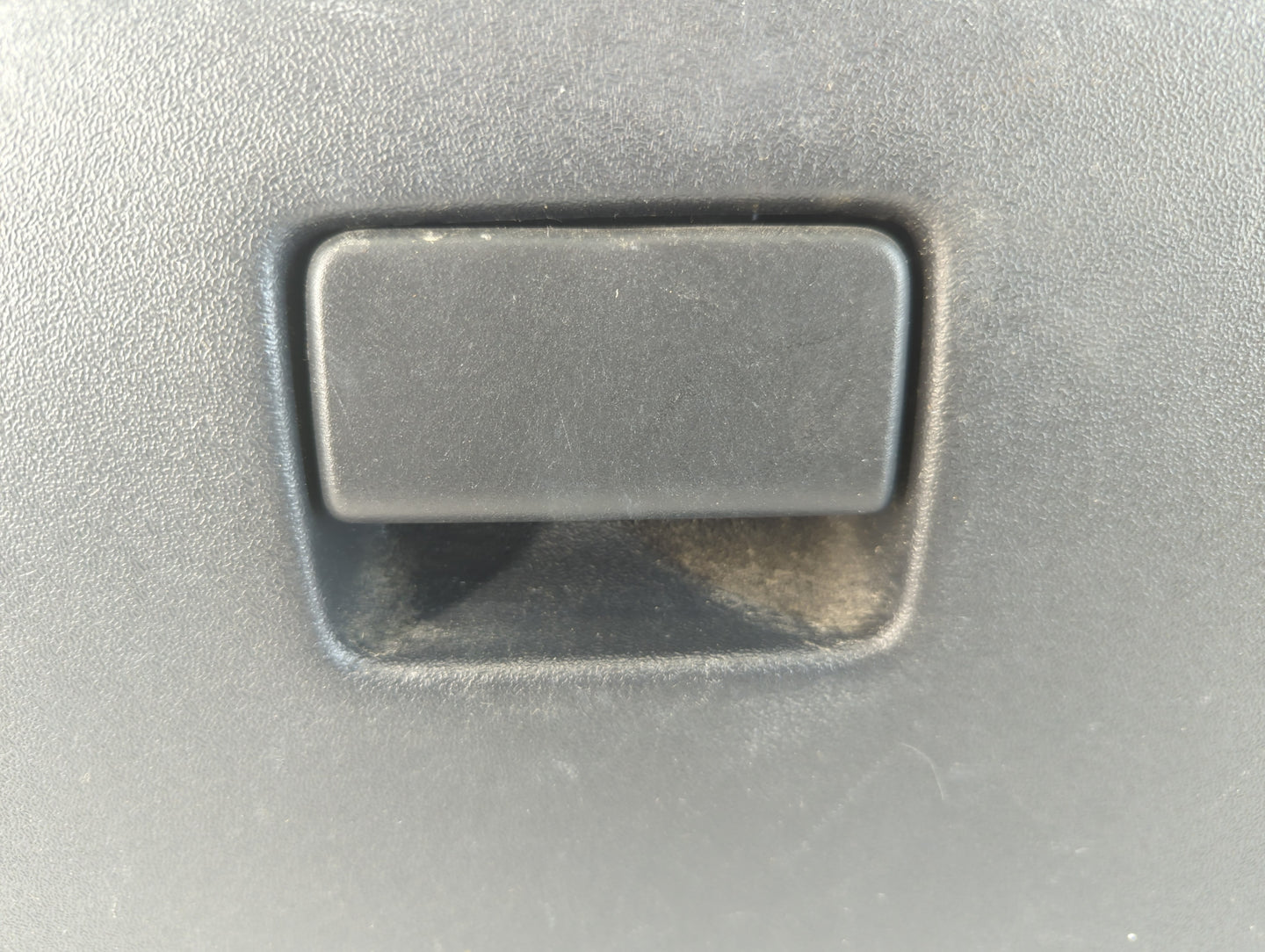 2006 Scion Xb Passenger Glove Box Door Storage Compartment 814679 - Oemusedautoparts1.com