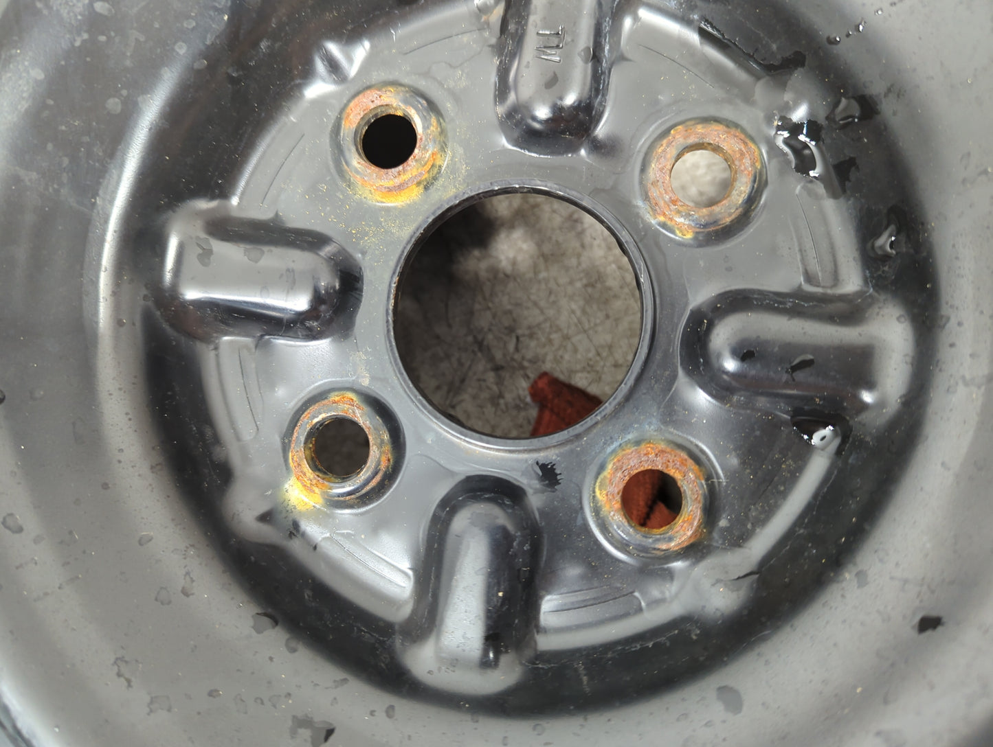 2006 Scion Xb Xb Spare Donut Tire Wheel Rim Oem - Oemusedautoparts1.com