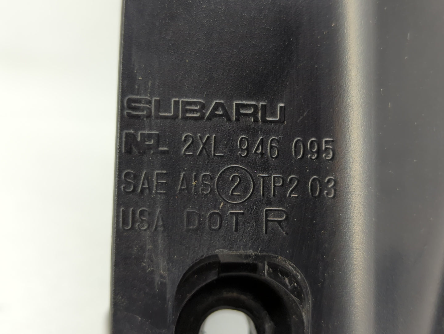 2006 Subaru B9 Tribeca Tail Light Assembly Passenger Right OEM P/N:2XL 946 095 Fits OEM Used Auto Parts - Oemusedautoparts1.