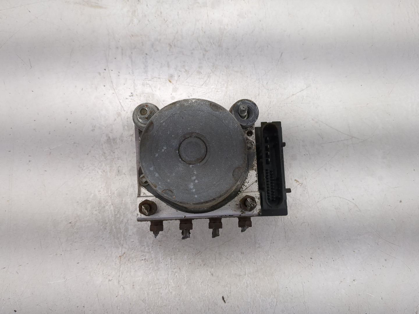 2006 Subaru Forester ABS Pump Control Module Replacement P/N:0 265 800 490 Fits OEM Used Auto Parts - Oemusedautoparts1.com