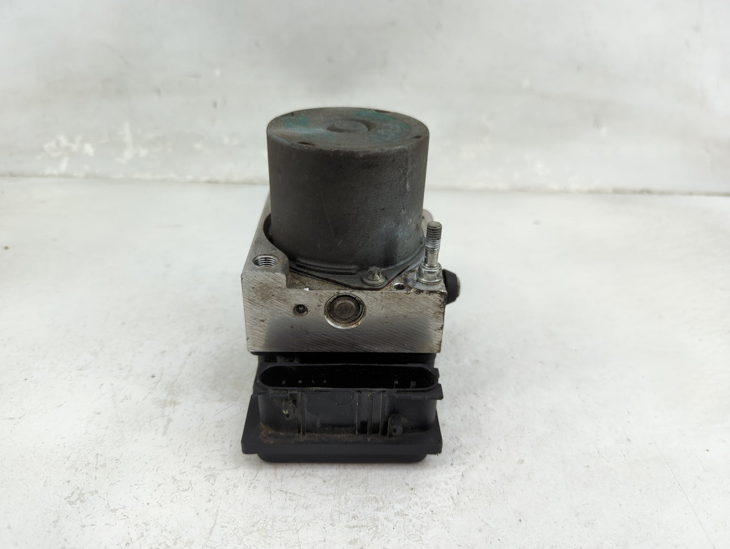 2006 Subaru Forester ABS Pump Control Module Replacement P/N:070508/1/3655 0 265 231 876, 27534SA071 Fits OEM Used Auto Part