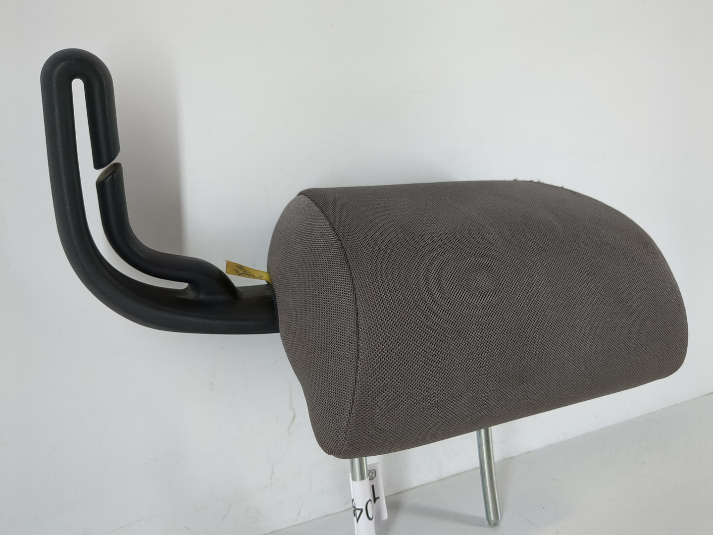 2006-2007 Subaru Impreza Headrest Head Rest Rear Seat Fits Fits 2006 2007 OEM Used Auto Parts - Oemusedautoparts1.com