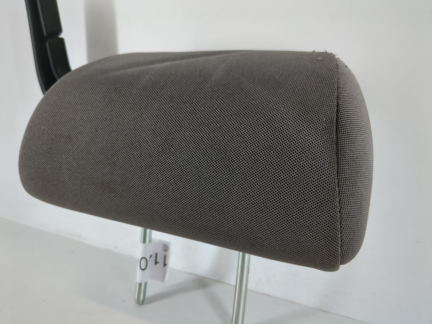 2006-2007 Subaru Impreza Headrest Head Rest Rear Seat Fits Fits 2006 2007 OEM Used Auto Parts - Oemusedautoparts1.com