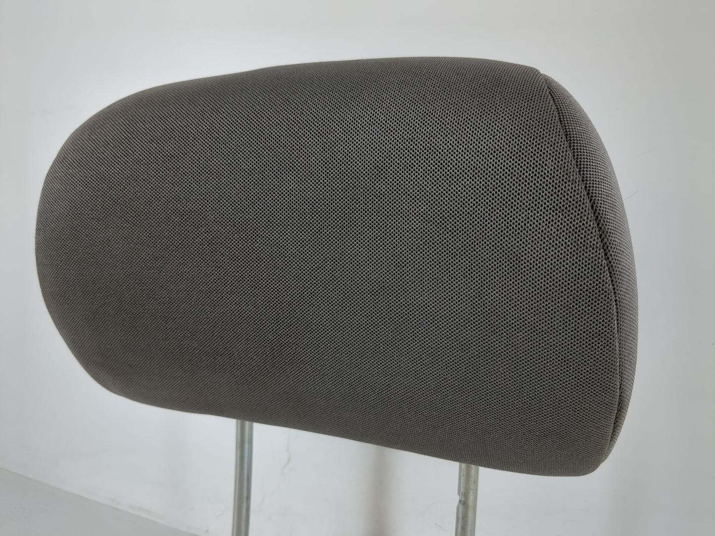2006-2007 Subaru Impreza Headrest Head Rest Front Driver Passenger Seat Fits Fits 2006 2007 OEM Used Auto Parts - Oemusedaut