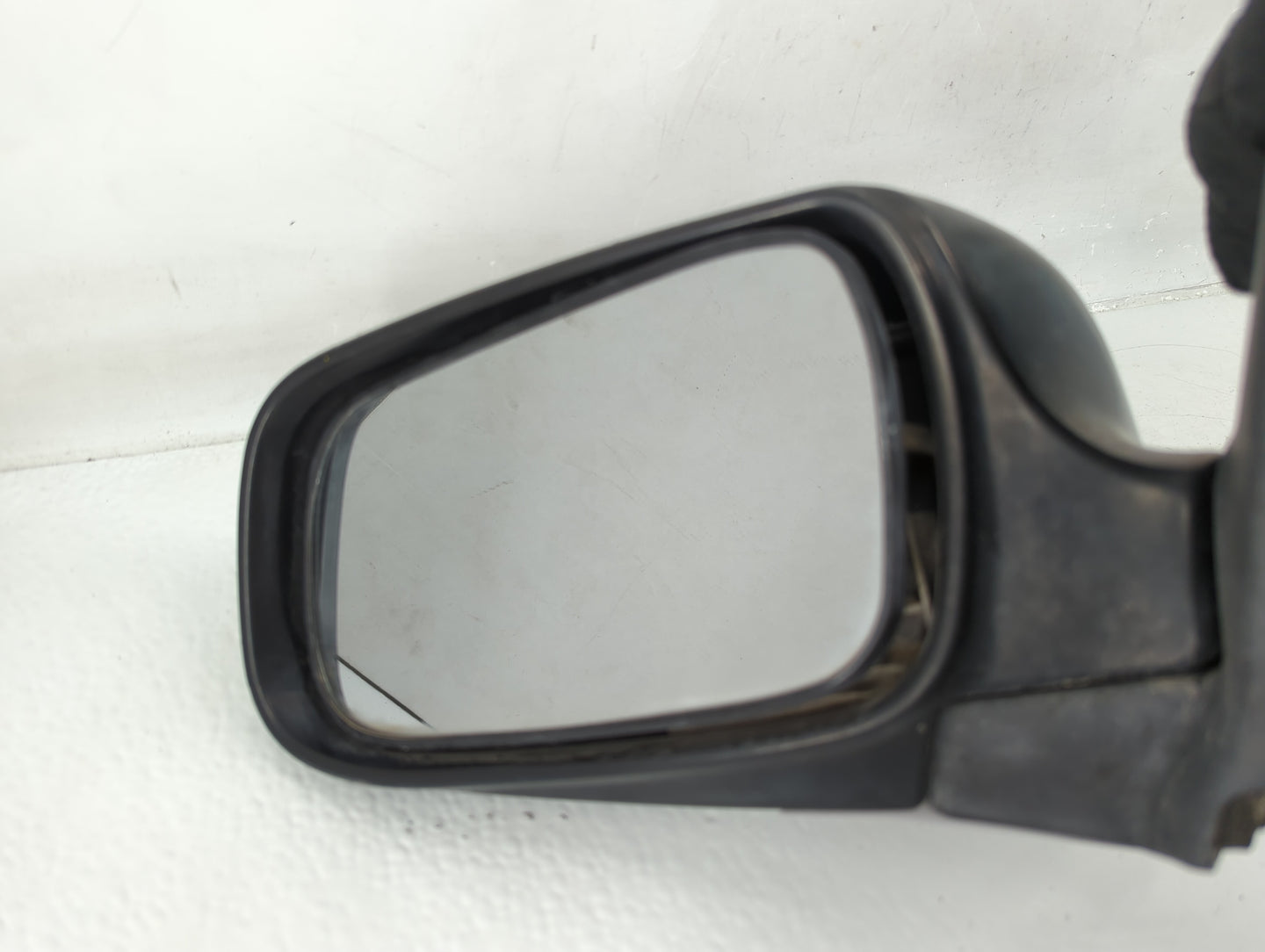 2004-2007 Subaru Impreza Driver Side View Mirror - Left Door Mirror OEM Used - Oemusedautoparts1.com