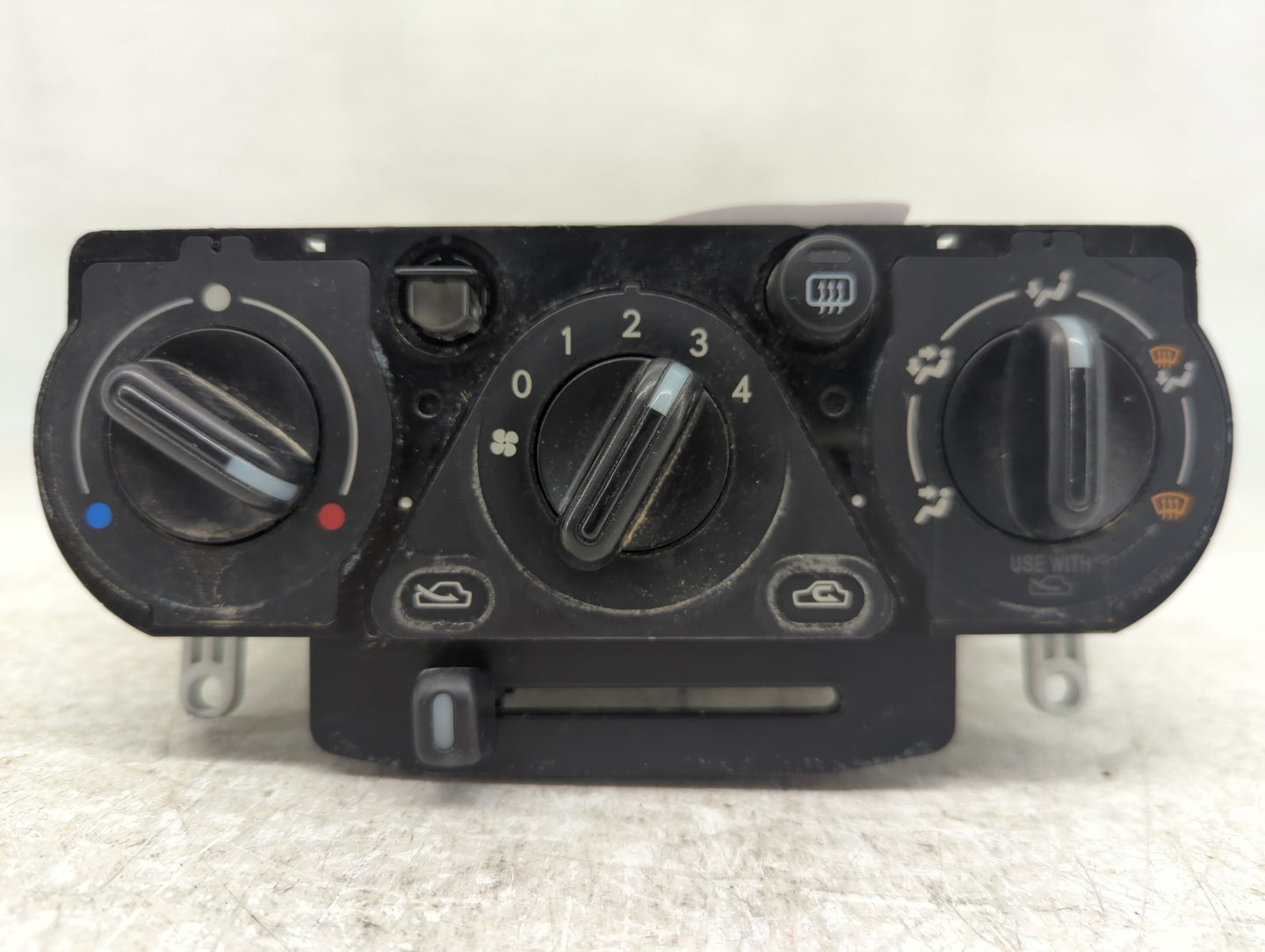 2005-2007 Subaru Impreza Climate Control Module Temperature AC/Heater Replacement Fits Fits 2005 2006 2007 OEM Used Auto Par