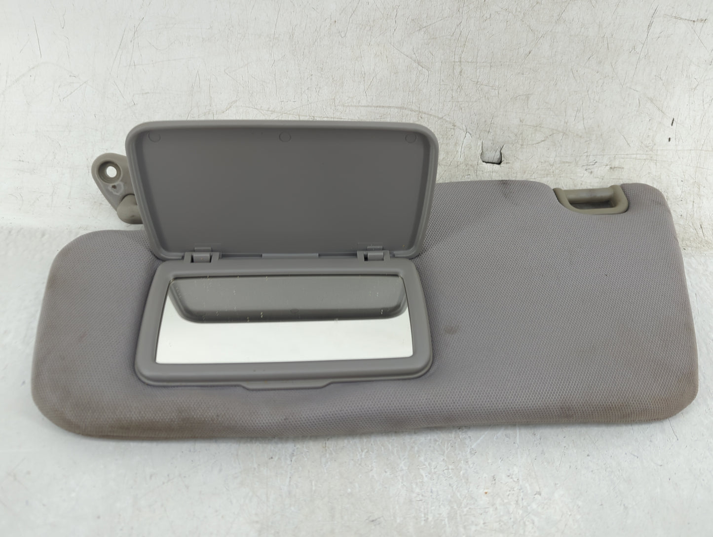 2006-2007 Subaru Impreza Sun Visor Shade Replacement Driver Left Mirror Fits Fits 2006 2007 OEM Used Auto Parts - Oemusedaut