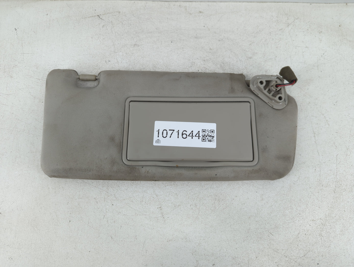 2006-2009 Subaru Legacy Sun Visor Shade Replacement Passenger Right Mirror Fits Fits 2006 2007 2008 2009 OEM Used Auto Parts