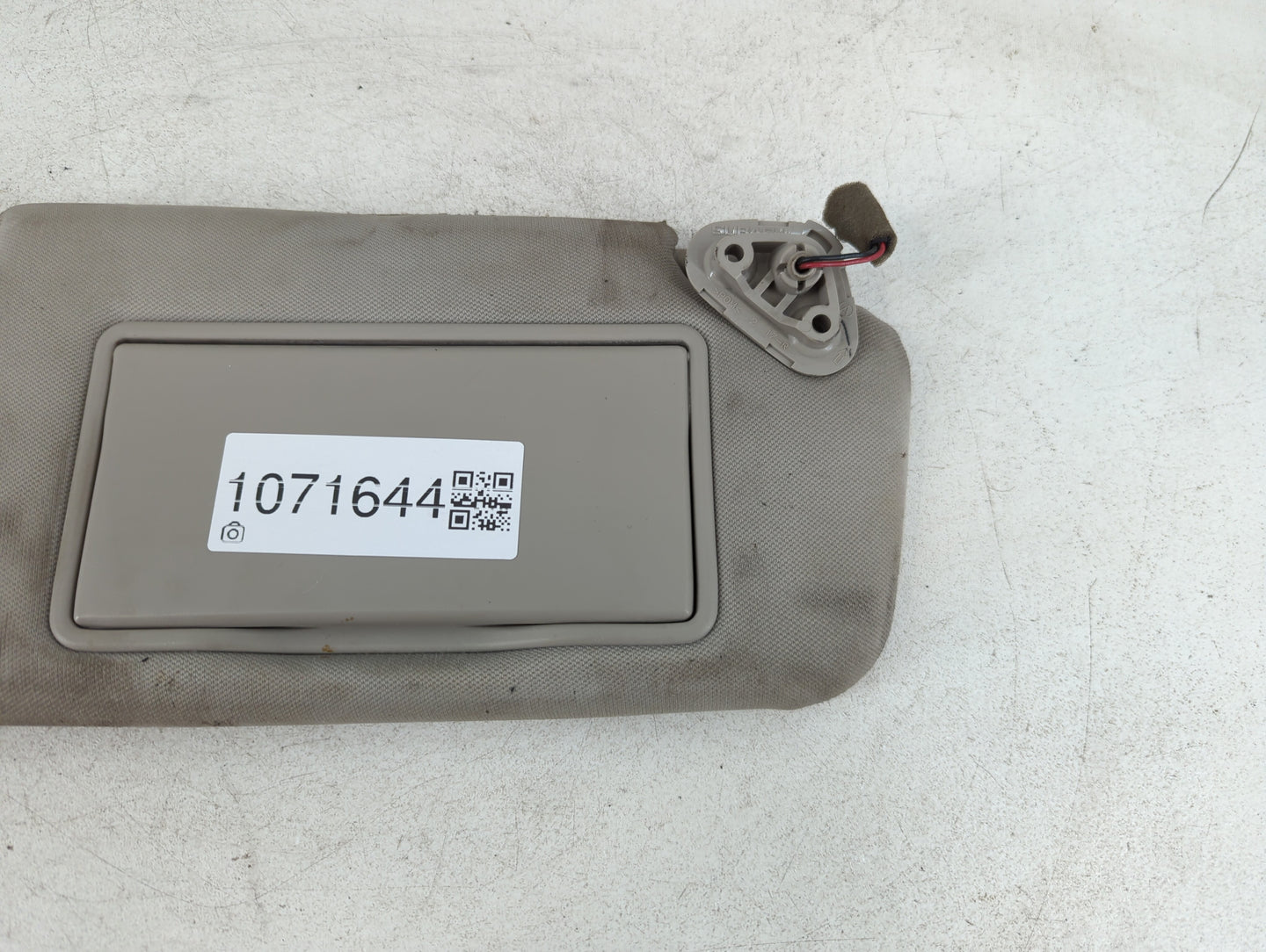 2006-2009 Subaru Legacy Sun Visor Shade Replacement Passenger Right Mirror Fits Fits 2006 2007 2008 2009 OEM Used Auto Parts