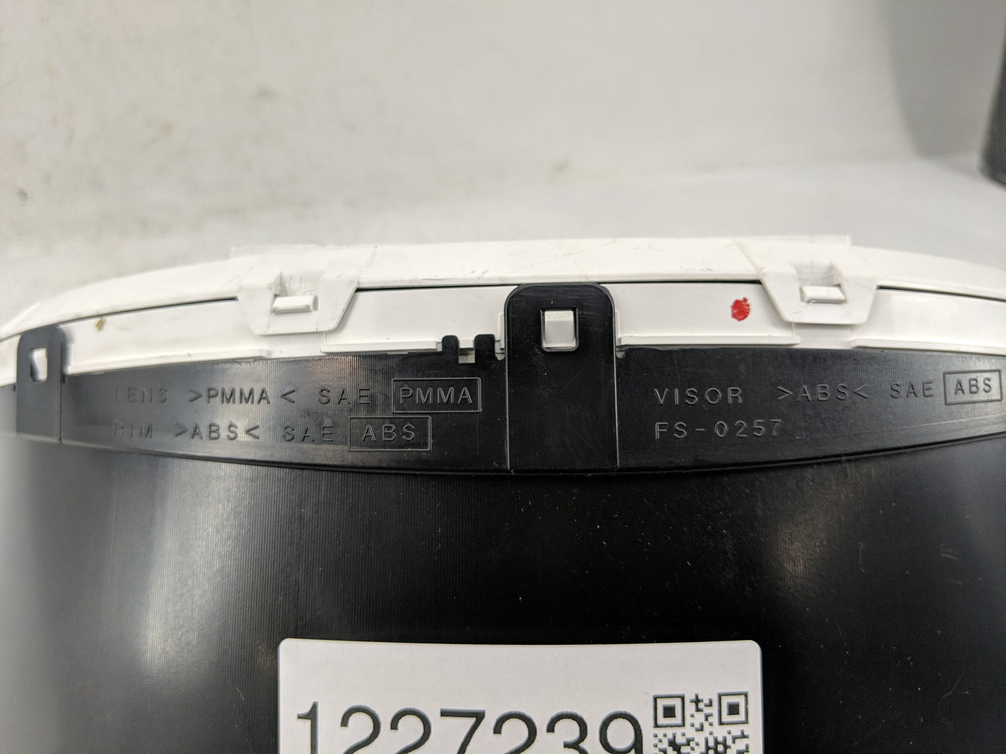 2006 Subaru Legacy Instrument Cluster Speedometer Gauges Fits OEM Used Auto Parts - Oemusedautoparts1.com