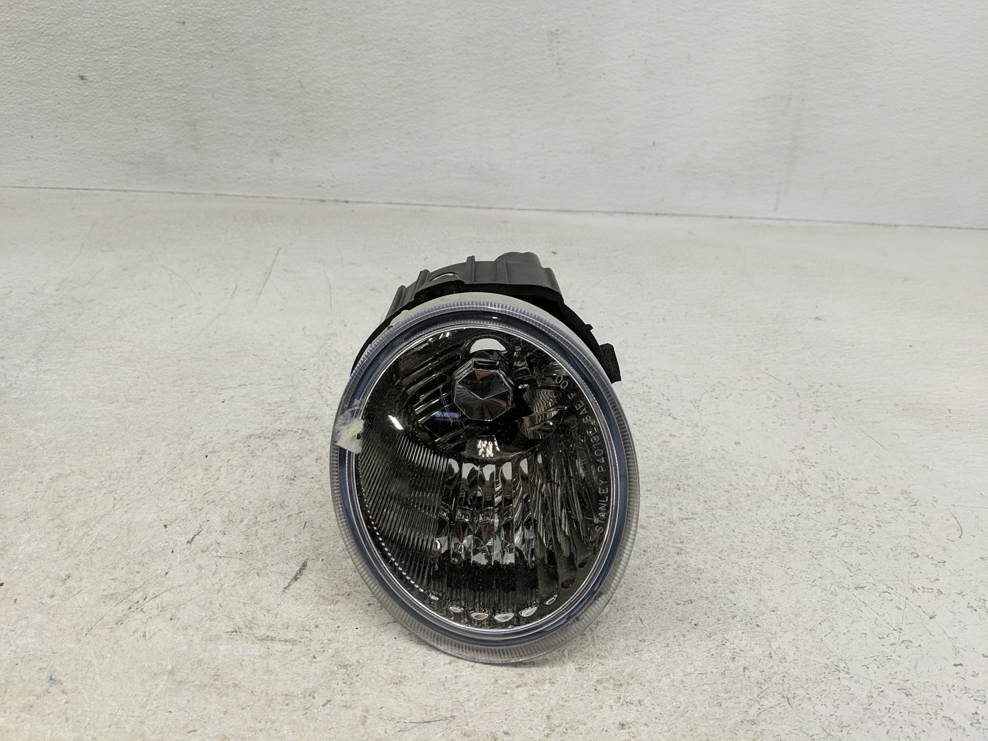 2005-2006 Subaru Legacy Driver Left Oem Fog Light Lamp - Oemusedautoparts1.com
