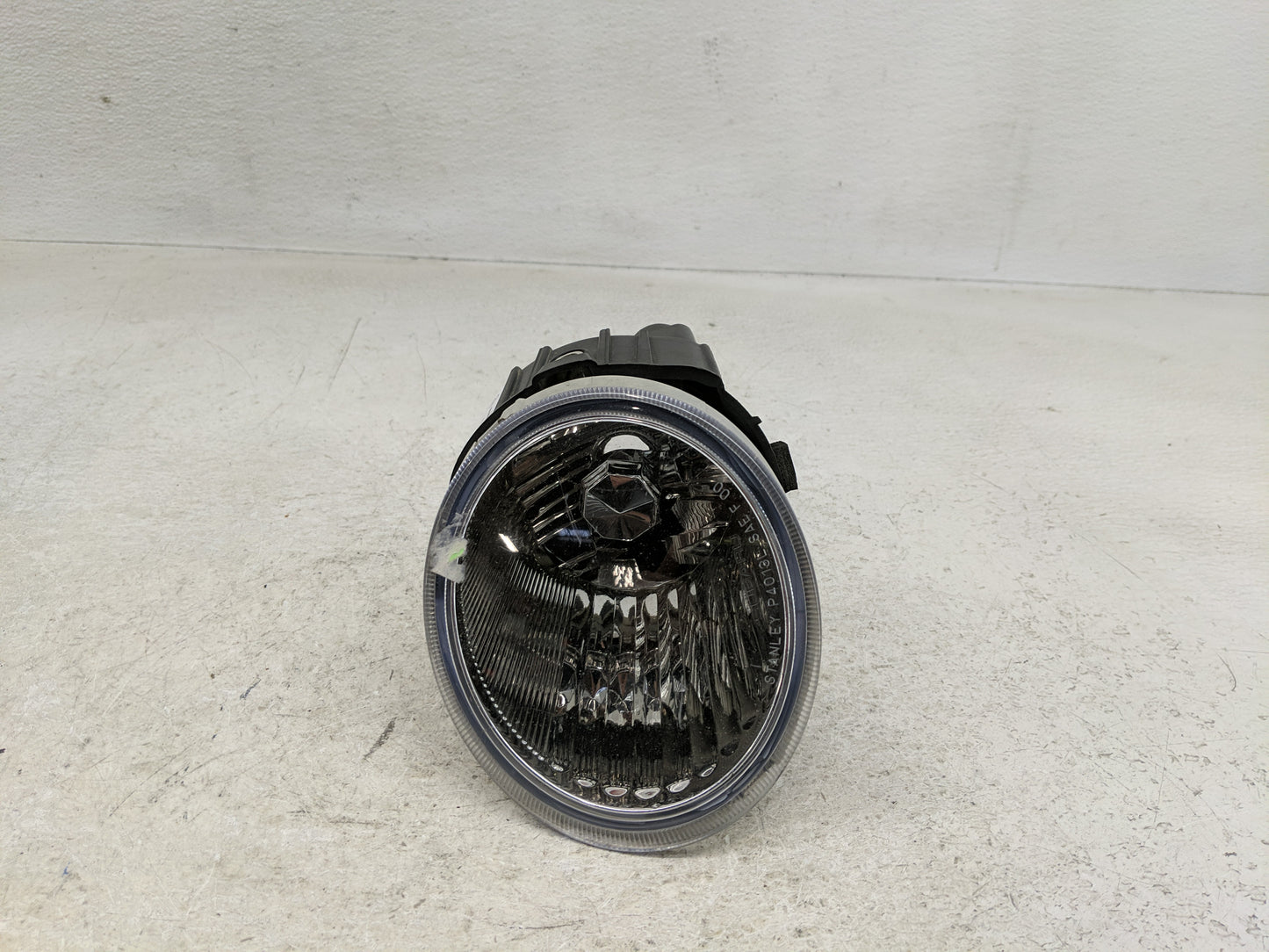 2005-2006 Subaru Legacy Driver Left Oem Fog Light Lamp - Oemusedautoparts1.com