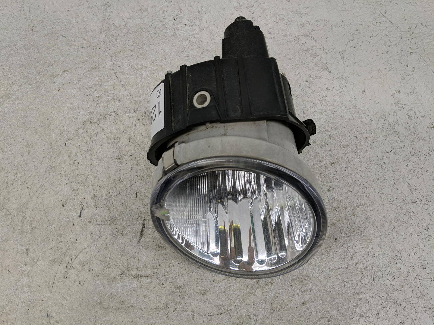 2005-2006 Subaru Legacy Driver Left Oem Fog Light Lamp - Oemusedautoparts1.com