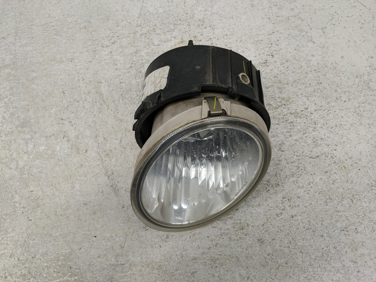 2005-2006 Subaru Legacy Driver Left Oem Fog Light Lamp - Oemusedautoparts1.com