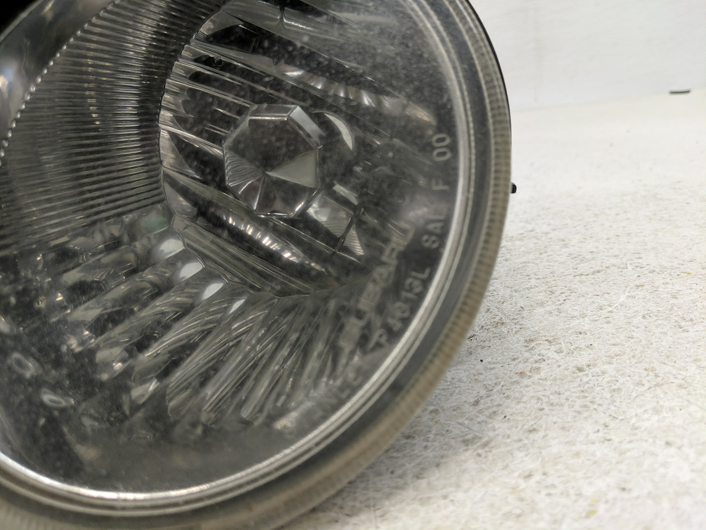 2005-2006 Subaru Legacy Driver Left Oem Fog Light Lamp - Oemusedautoparts1.com