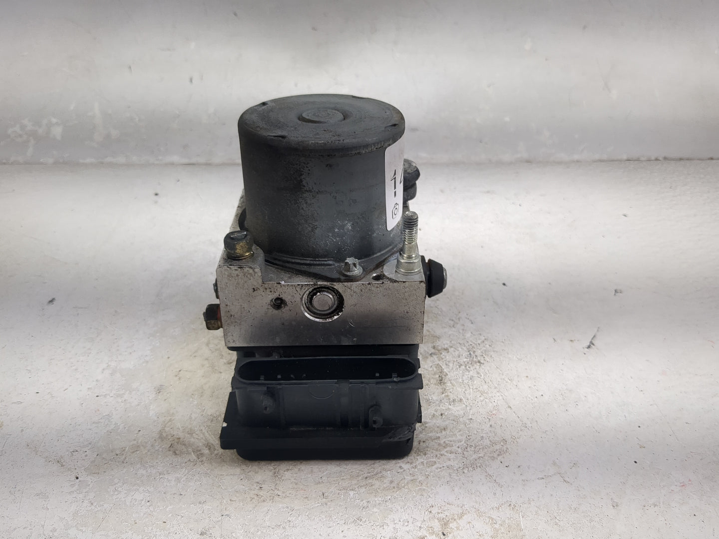 2005-2006 Subaru Legacy ABS Pump Control Module Replacement P/N:476L4100905085 0265800 Fits Fits 2005 2006 OEM Used Auto Par
