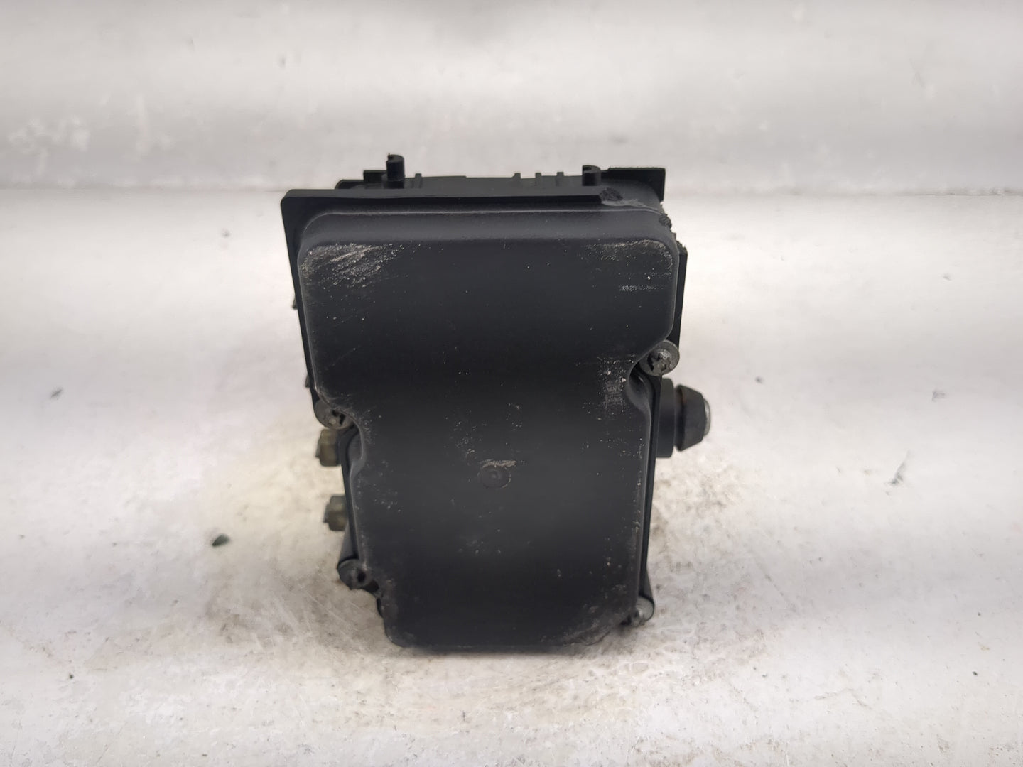 2005-2006 Subaru Legacy ABS Pump Control Module Replacement P/N:476L4100905085 0265800 Fits Fits 2005 2006 OEM Used Auto Par