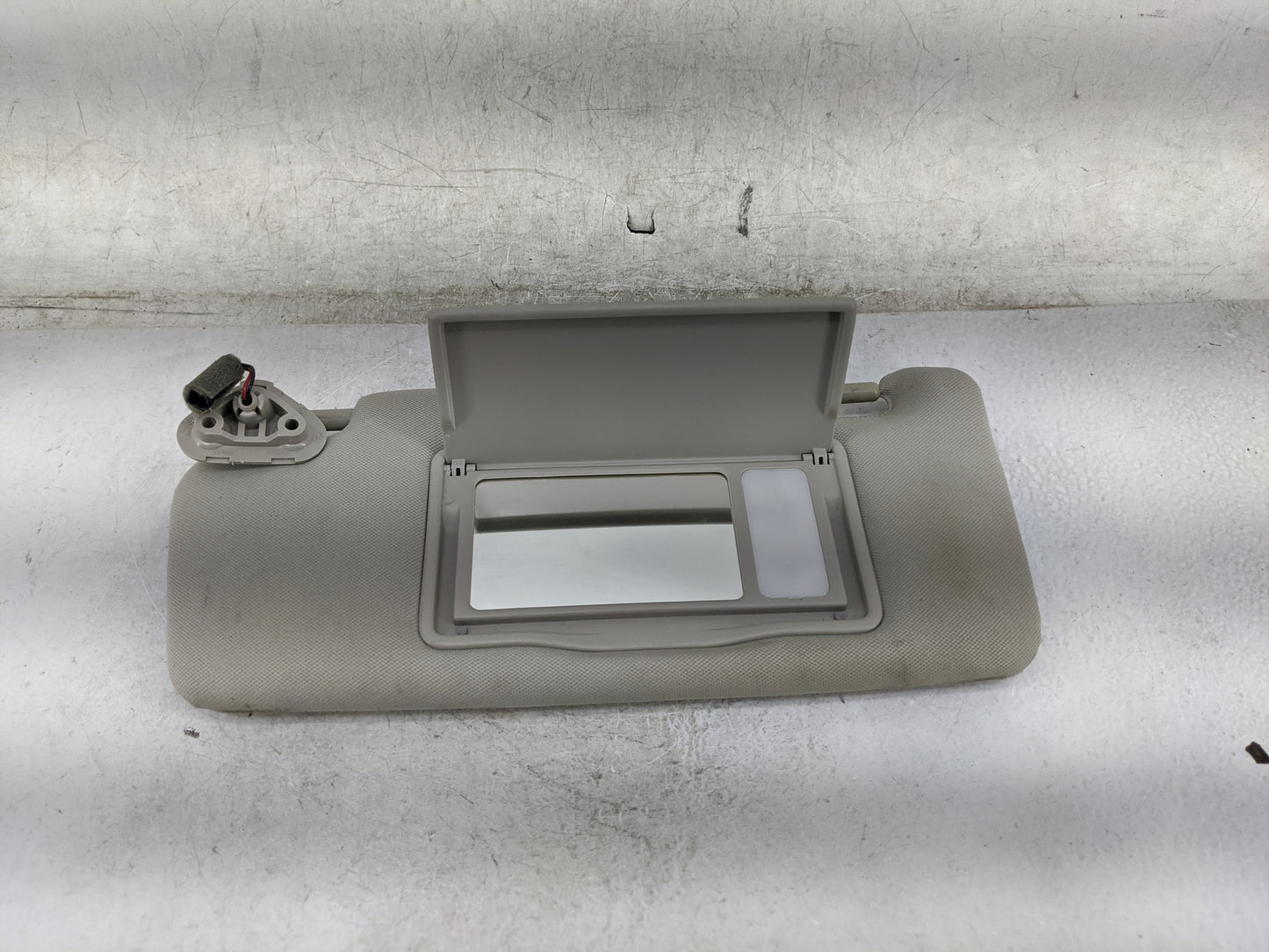 2006-2009 Subaru Legacy Sun Visor Shade Replacement Driver Left Mirror Fits Fits 2006 2007 2008 2009 OEM Used Auto Parts - O