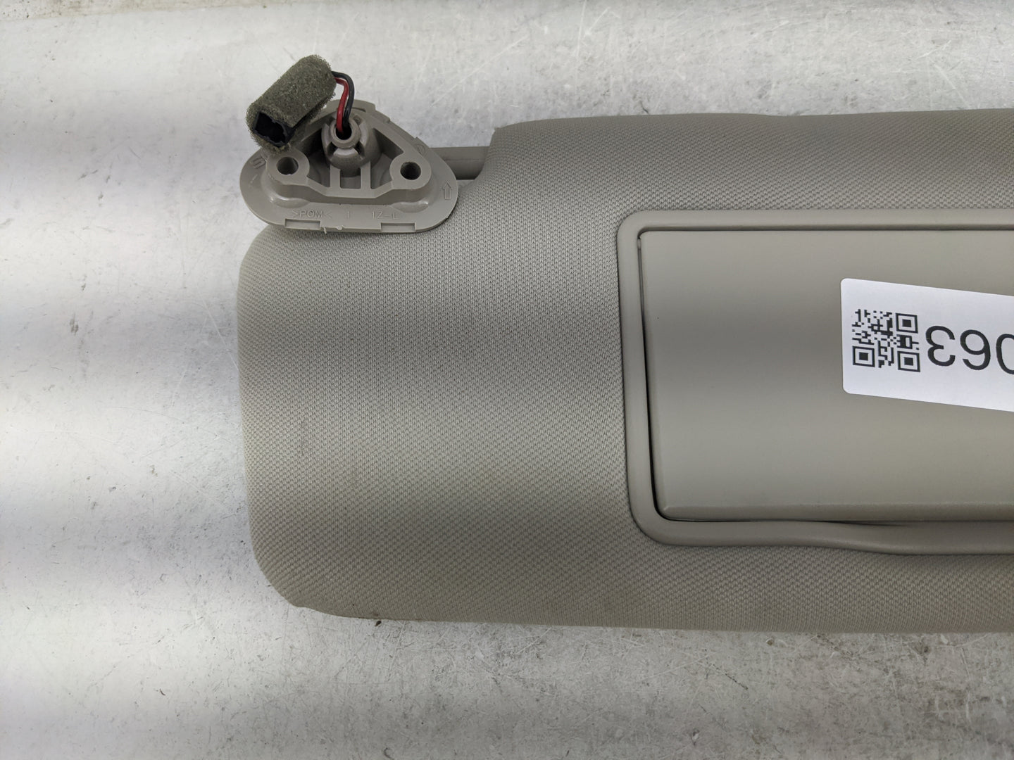 2006-2009 Subaru Legacy Sun Visor Shade Replacement Driver Left Mirror Fits Fits 2006 2007 2008 2009 OEM Used Auto Parts - O