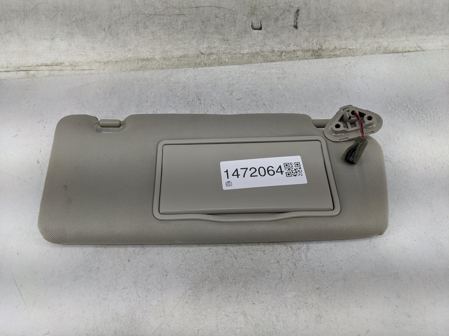 2006-2009 Subaru Legacy Sun Visor Shade Replacement Passenger Right Mirror Fits Fits 2006 2007 2008 2009 OEM Used Auto Parts