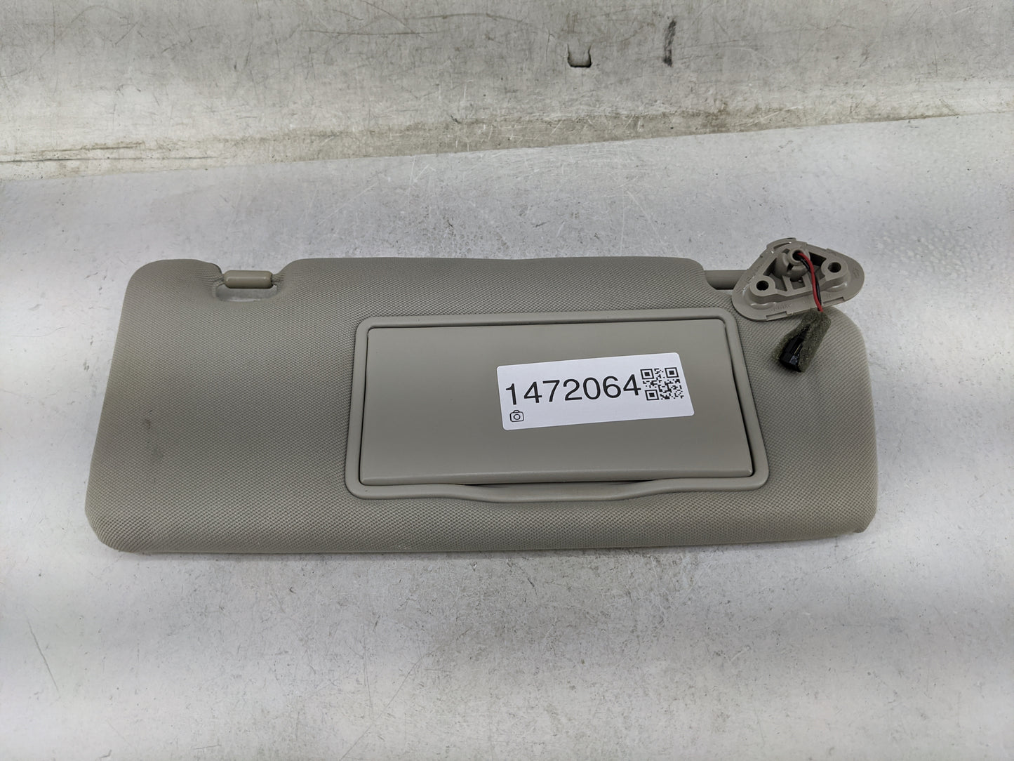 2006-2009 Subaru Legacy Sun Visor Shade Replacement Passenger Right Mirror Fits Fits 2006 2007 2008 2009 OEM Used Auto Parts
