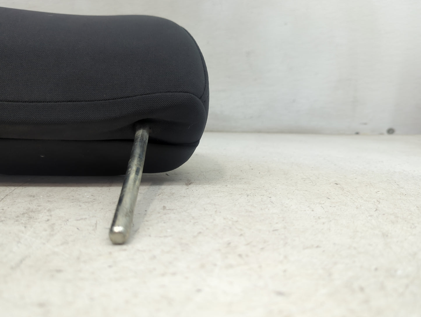 2006 Subaru Legacy Headrest Head Rest Rear Seat Fits OEM Used Auto Parts - Oemusedautoparts1.com